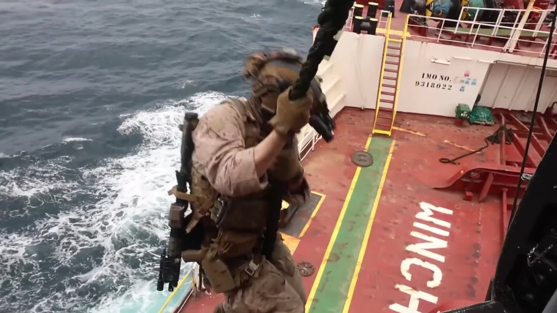 Stillbilde fra en offisiell CENTCOM-video om blokadehåndheving 24.–25. juli 2026